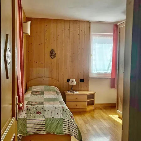 Iris - La Prima Vacanze Nell'altopiano * Asiago